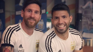 El Kun Agüero dormirá con Messi en la concentración Argentina
