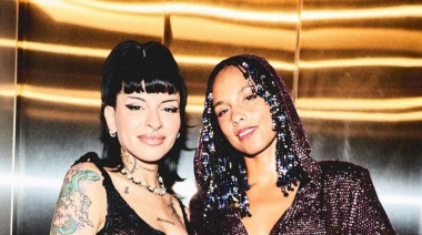 Alicia Keys compartió escenario con Cazzu