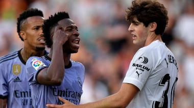 El Valencia expulsará de por vida a los hinchas que realizaron cantos racistas contra Vinicius Jr