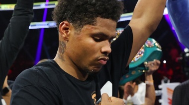 Shakur Stevenson le ganó a Edwin De Los Santos en Las Vegas