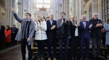 Kicillof viaja a Roma para reunirse con el papa Francisco