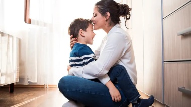 Día de la Madre: informe alerta que el 70% sufre estrés