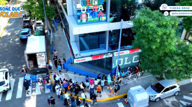 Charly Day: más de 160 carpas en la fila para conseguir entradas