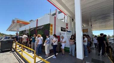 Ruta 2 cargada: Imágenes de las estaciones de servicio llenas