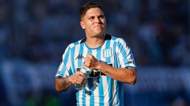 Juanfer Quintero anunció que no seguirá en Racing para continuar su carrera en Colombia