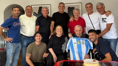 Carlos Bilardo celebró su cumpleaños rodeado de los campeones del 86