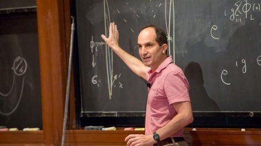 La UNLP recibe a Juan Martín Maldacena, el "Albert Einstein argentino"