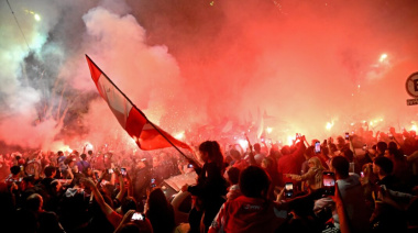 La hinchada de Estudiantes suspendió el recibimiento al plantel por la muerte de Juan Ramón Verón
