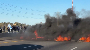 Corte total en la Autopista La Plata-Buenos Aires en rechazo a la condena a Cristina Kirchner