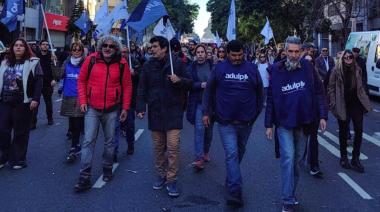 Docentes de la UNLP realizarán un paro de 72 horas en reclamo de aumentos salariales y mayor financiamiento