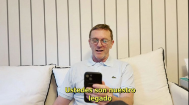 Federico D’Elía volvió a encarnar a Mario Santos en un video de fin de año de Los Tilos