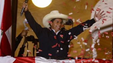 A un mes y medio del balotaje, Castillo fue finalmente proclamado presidente electo de Perú