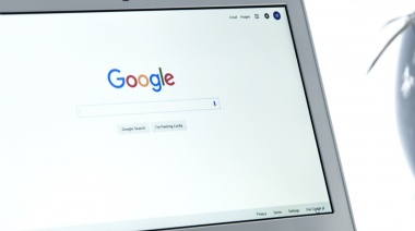 Cumple años el buscador número uno de Internet: Google