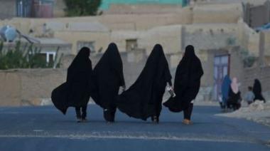 Los talibanes prohibieron a las mujeres participar en programas de la TV islámica