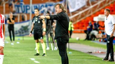 Estudiantes regresó sin lesionados de Mendoza y podría repetir equipo el sábado ante Vélez