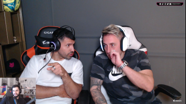 El Kun Agüero volvió al stream con Momo
