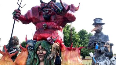 Lanzan una plataforma digital para la tradicional quema de muñecos de fin año en La Plata