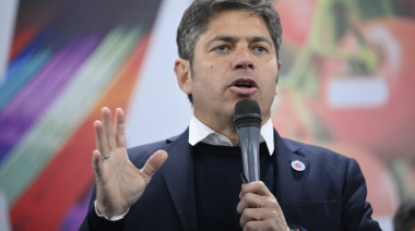 Kicillof cuestionó a Milei por el acto en Moreno: “Lo podrían haber hecho en un gimnasio, dada la concurrencia”