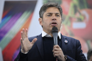 Kicillof cuestionó a Milei por el acto en Moreno: “Lo podrían haber hecho en un gimnasio, dada la concurrencia”