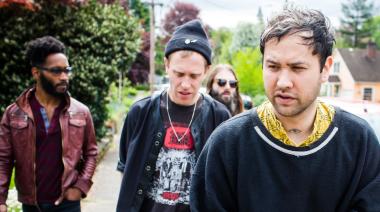 Unknown Mortal Orchestra estrena su Tiny Desk