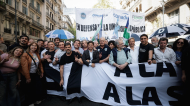 Kicillof celebra la movilización y la decisión del Congreso contra los vetos