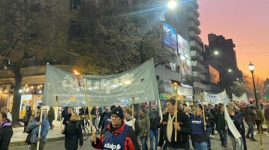 Docentes de la UNLP paran jueves y viernes y se suman a la Marcha Nacional de Antorchas