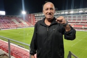 Daniel "Profe" Córdoba bastardeó a los ídolos de Estudiantes y se postuló para ser director técnico de Gimnasia
