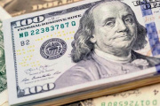 ¿Impacto electoral? El dólar oficial cae más de 6%