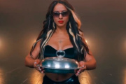 Flor Vigna lanza “Apunta y Dispara”: un tema explosivo que ya generó revuelo en redes