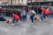 VIDEO: Brutal agresión a una jubilada en las inmediaciones del Congreso