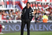 Riquelme despidió a Gago tras la derrota en el Superclásico