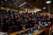 Los cardenales comienzan a dialogar sobre el futuro de la Iglesia