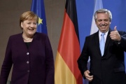 Alberto Fernández se sumó al homenaje a Angela Merkel: "Una mujer que ha dejado huella"