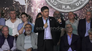 "El 26 de octubre veremos de qué color queda el mapa”: Kicillof cerró el plenario de la CGT con críticas a Milei