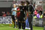 Domínguez confirmó su continuidad en Estudiantes y se comparó con Guardiola