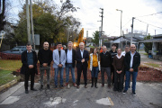 La Plata: Alak inició obras en Villa Elisa con asfalto, iluminación y mejoras en escuelas