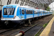 Tras un mes de trabajos, el Tren Roca restableció su servicio hasta La Plata