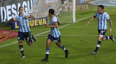 En un final polémico Racing se quedó con el clásico de Avellaneda