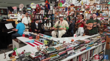 Bad Bunny la rompió en su Tiny Desk: las canciones que tocó en su versión más íntima