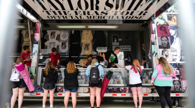 Indignación por los elevados precios del merch oficial de Taylor Swift
