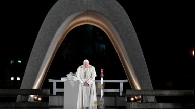 El Papa Francisco muestra mejorías graduales pero sigue en tratamiento