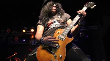 Slash, Babasonicos, Lali, Duki y más formarán parte del Cosquín Rock 2024