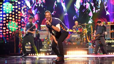 Luego de 22 años juntos, el ex manager de Coldplay demandó a la banda