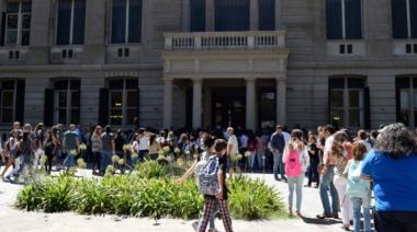 Este jueves se sortean las vacantes para ingresar a los Colegios de la UNLP