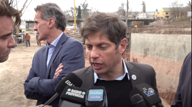 Periodista español incomodó a Kicillof al preguntarle por la pérdida de la inversión millonaria de GNL en la provincia