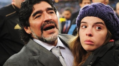 Dalma Maradona acudió a una médium para contactar a Diego