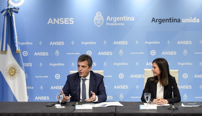 El Gobierno anunció un bono de 10 mil pesos por tres meses para los ...