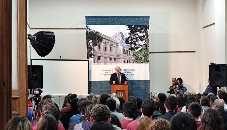 Fernando Tauber lanzó su candidatura a presidente de la Universidad Nacional de La Plata para el 2026