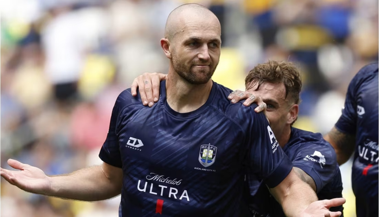 Christian Gray, el maestro escolar del Auckland City que le hizo un gol a Boca y desató una ola de memes