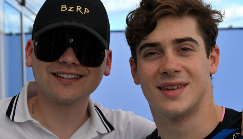 Bizarrap sorprendió a Colapinto en Austria: el emotivo encuentro antes del Gran Premio